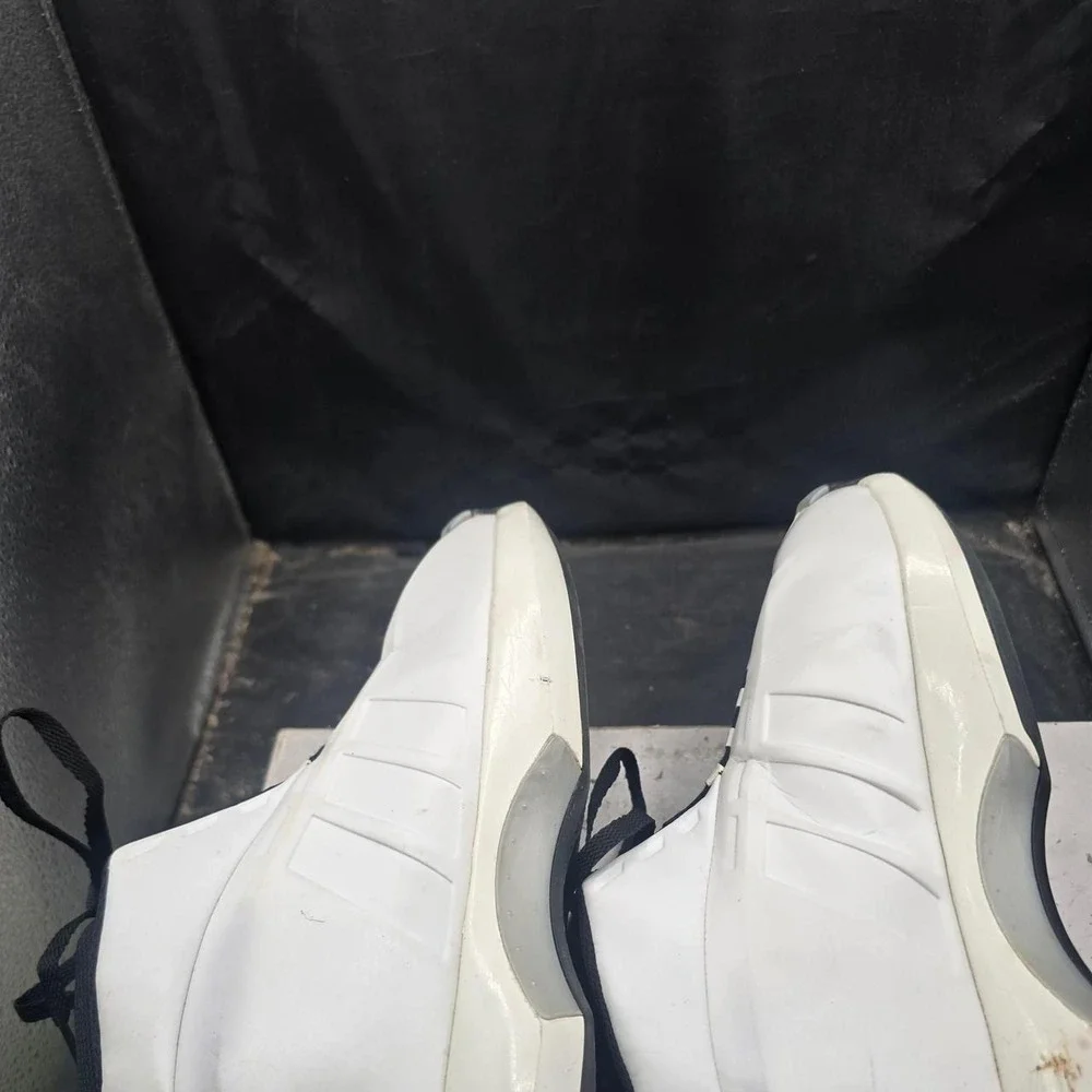 Adidas 11 Retro 